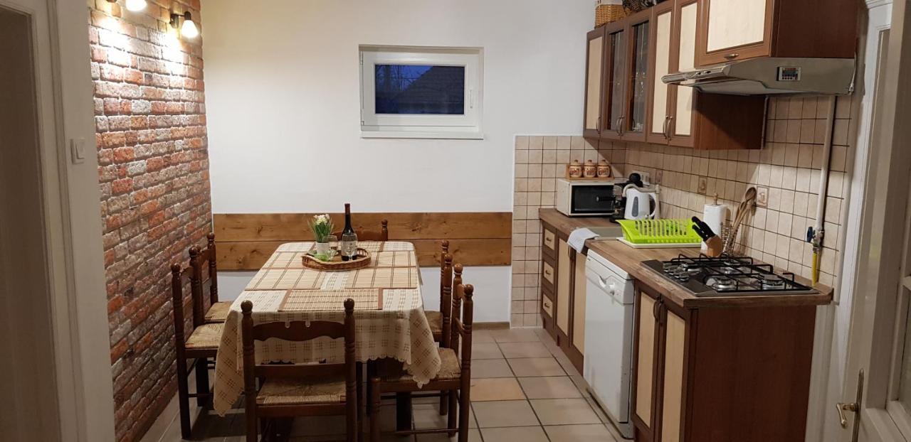 Harmónia Parasztház és Apartman Poroszló Extérieur photo