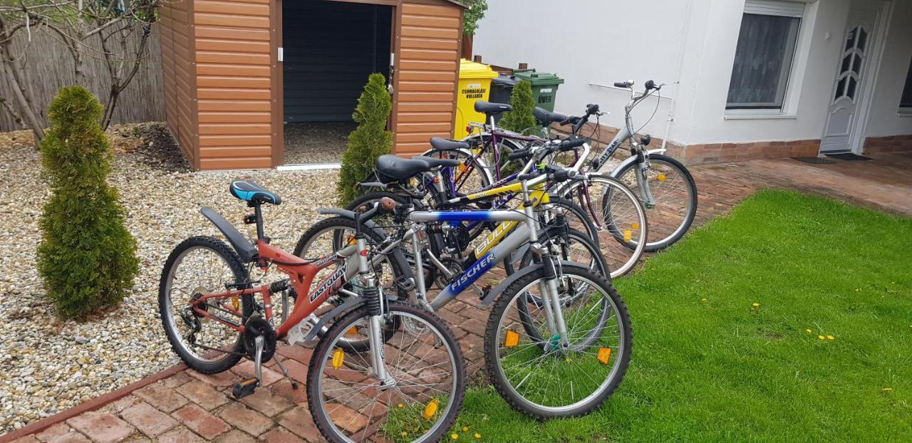 Harmónia Parasztház és Apartman Poroszló Extérieur photo