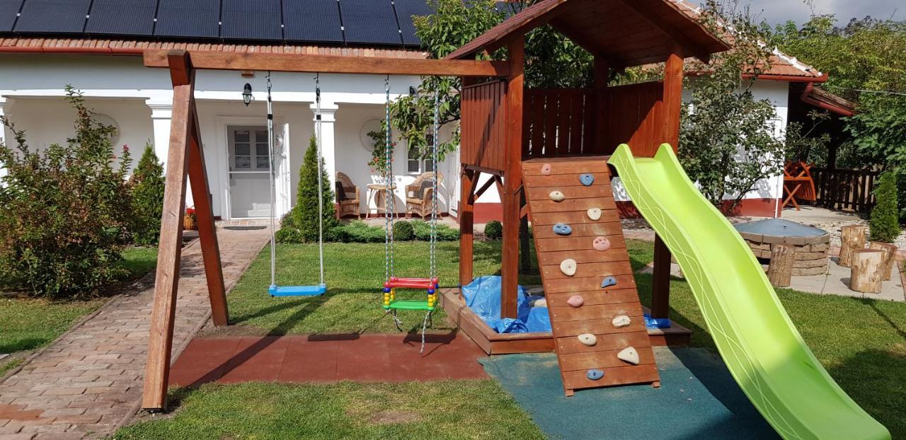 Harmónia Parasztház és Apartman Poroszló Extérieur photo